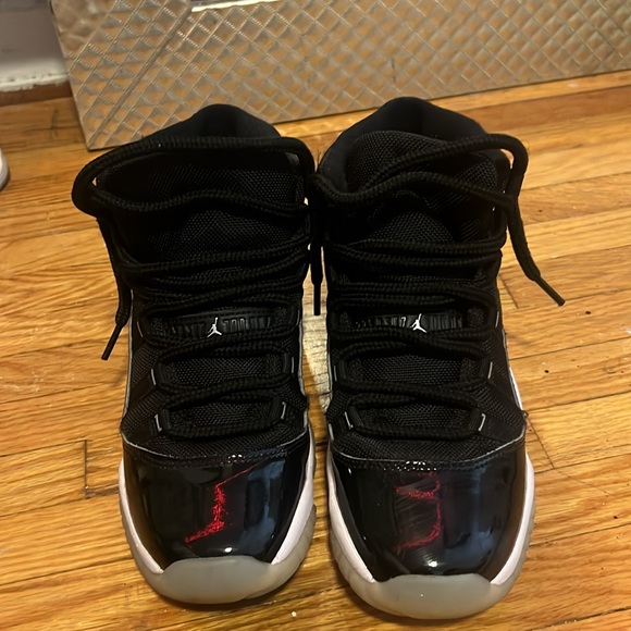 Jordan 11 jubilee size 6.5 - Picture 4 of 5